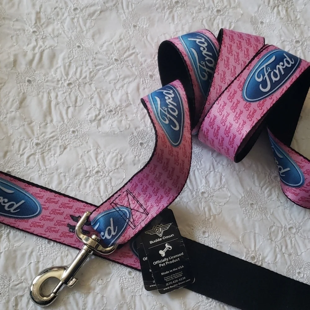 Buckle down FORD pink dog leash